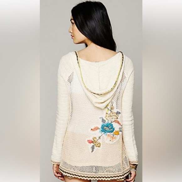 FREE PEOPLE Embroidered Menagerie Embroidered Crochet Hooded Sweater - Large - Picture 2 of 7
